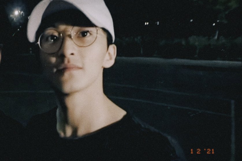 คนที่เราจะไปเฝ้าเค้าออกกำลังกาย