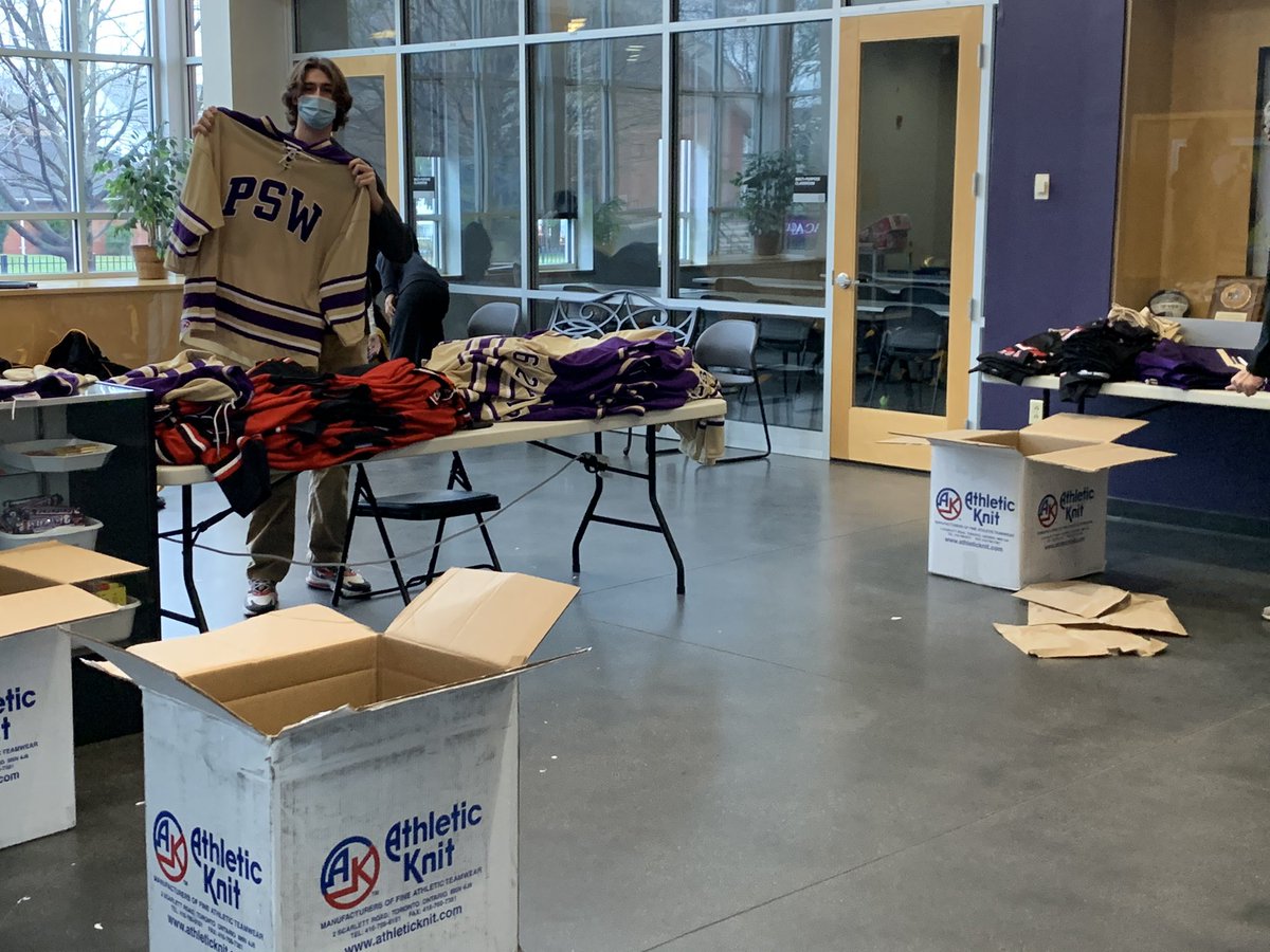 Senior Captain Hunter Parker organizing game jerseys as the PSW hockey squad preps to take the ice on Monday!! Let’s go!! #PSWStrong <a href="/PCDAthletics/">PCD Athletics</a> <a href="/WheelerWarriors/">Wheeler Warriors</a>  🏒🥅