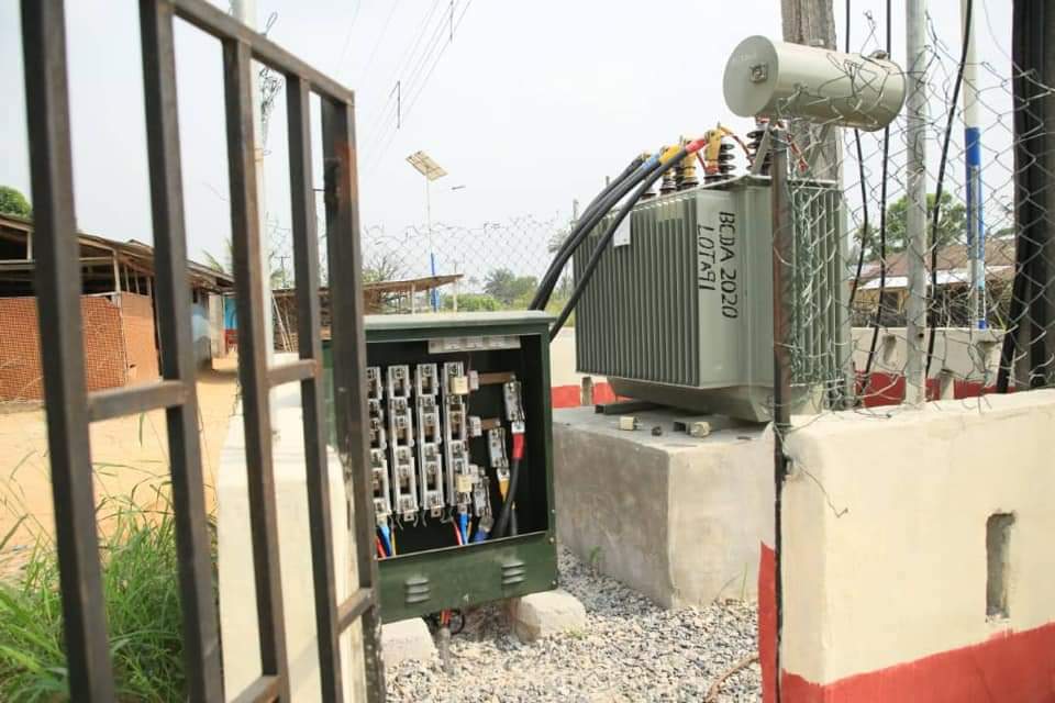 PROJECTS INTERVENTION: ISIOKOLOInstallation of 500KVA Transformer in Isiokolo, Ethiope East Local Government Area of Delta State. This all important electricity project is one of the constituency projects i facilitated in the 2020 Budget.