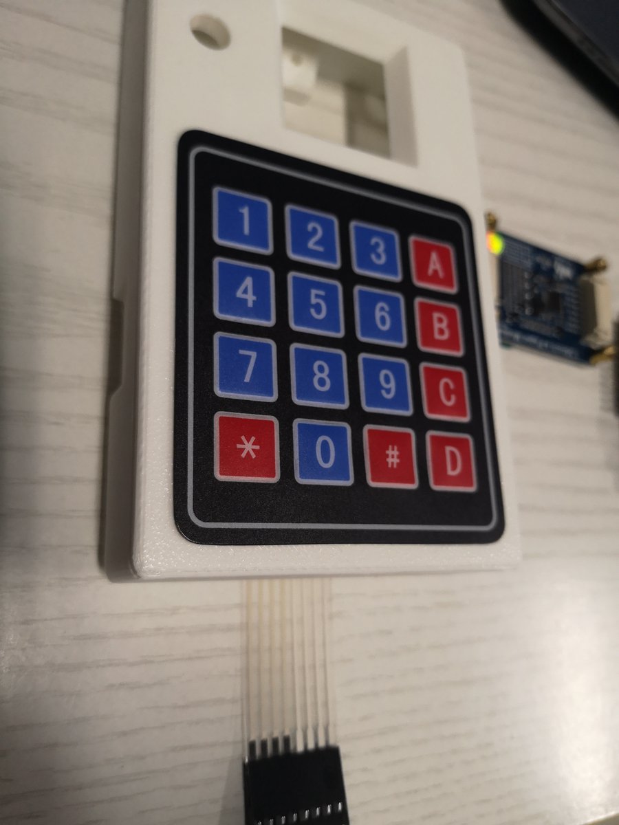 Attaching the keypad