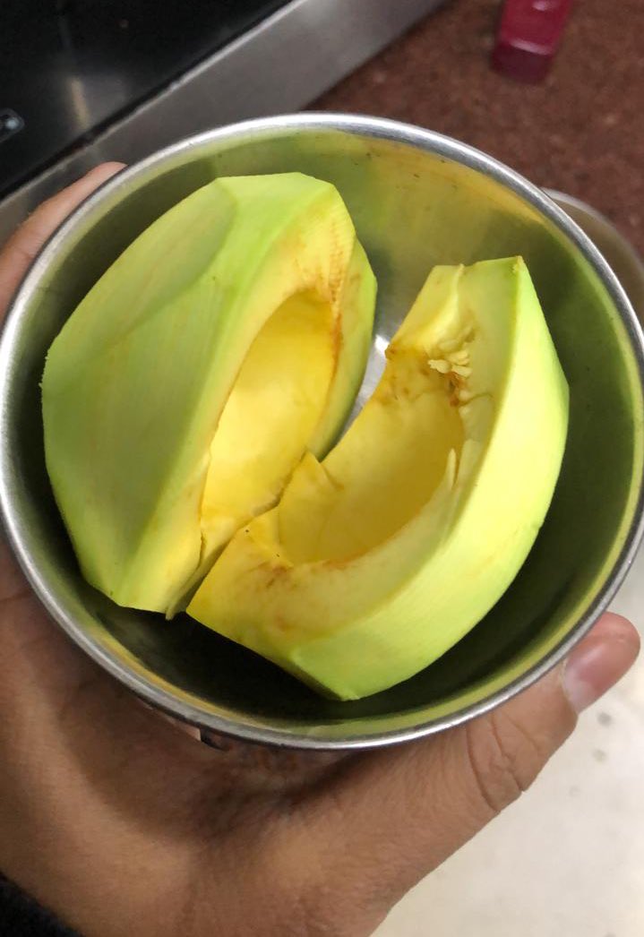 2020digitalme's tweet photo. @Grofers I ordered this from your store but it was very bitter in taste and hard, it is not usual avocado. Not expected from you as I’m regular customer. But this was a big disappointment @grofers https://t.co/YbD8aeVcHV