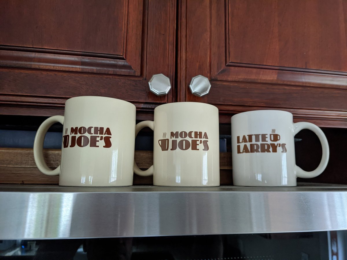 saverio825's tweet photo. At my house he's out numbered. #lattelarry #curb #mochajoe #HBO #spitestore #spitehouse #goodtimes #season10 #rewatch https://t.co/iKDseRJUvN