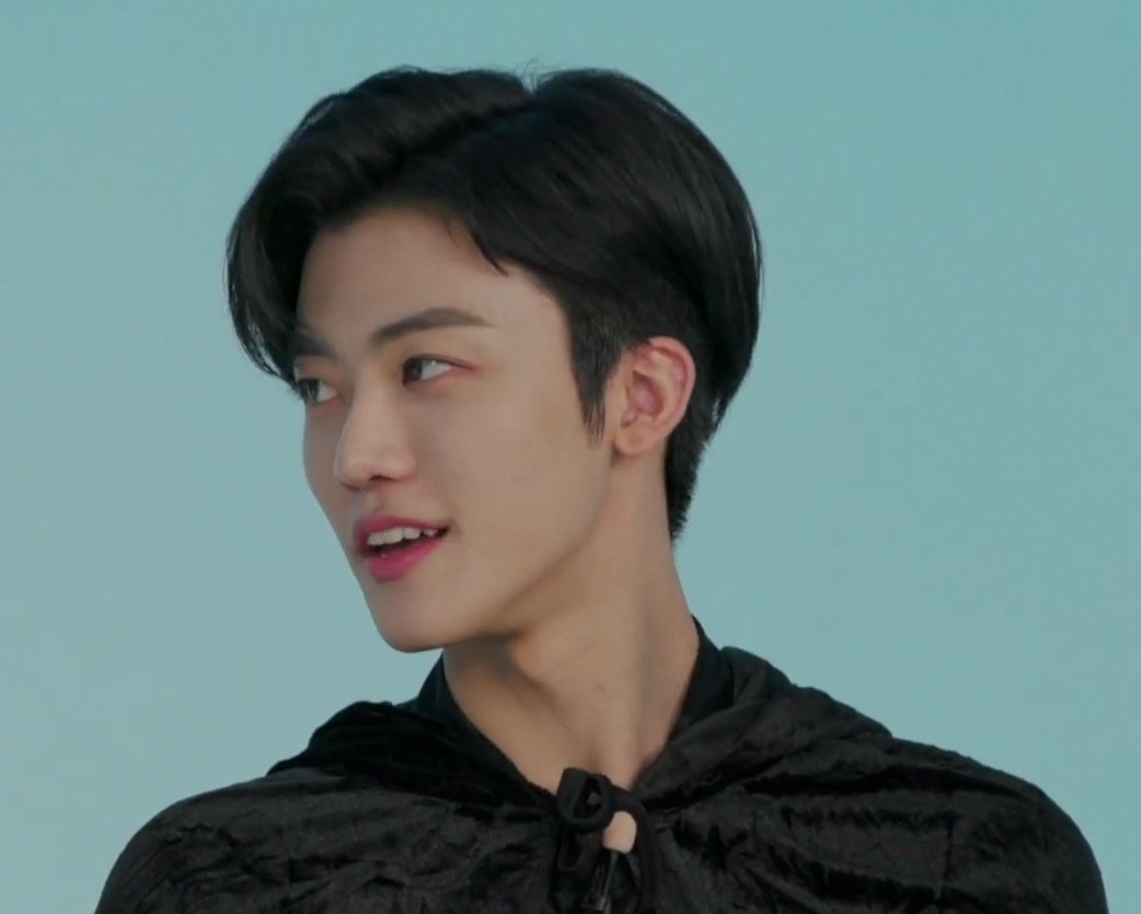 𝙮𝙤𝙪𝙧 𝙛𝙖𝙩𝙝𝙚𝙧 tweet media