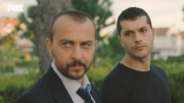 Bizim kızlar🔥               /            Bizim oğlanlar🔥            
#SonYaz #AlperenDuymaz #AliAtay #HafsanurSancaktutan