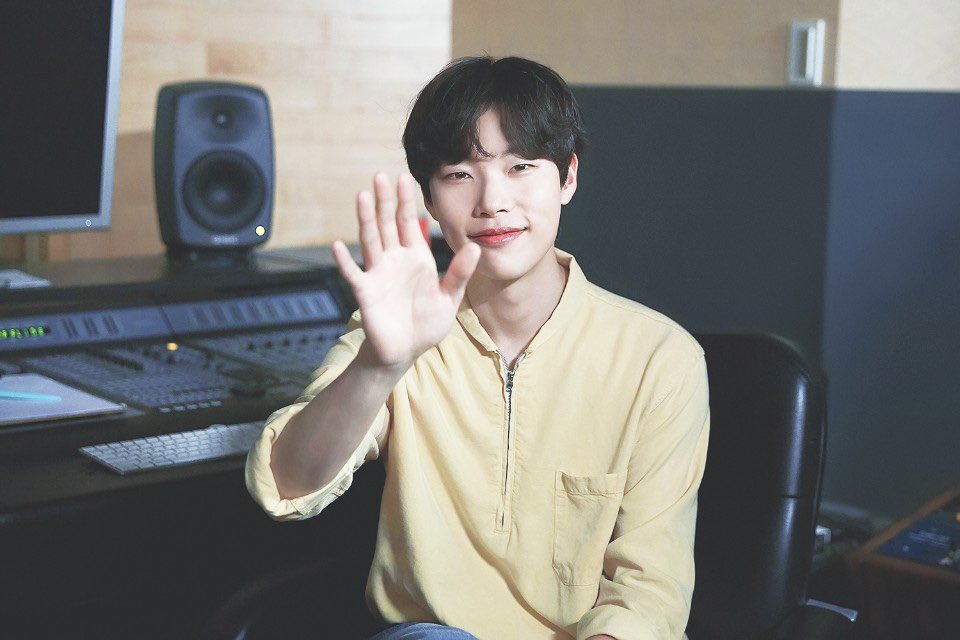 ｡ﾟﾟ･｡･ﾟﾟ｡ 
ﾟ。 귀  　｡ﾟ
  　ﾟ･｡･ﾟ
   　｡ ﾟﾟ･｡･ﾟﾟ｡
 　   ﾟ。 여   ｡ﾟ
   　 　ﾟ･｡･ﾟ
｡ﾟﾟ･｡･ﾟﾟ｡
ﾟ。 워 　｡ﾟ
    ﾟ･｡･ﾟ