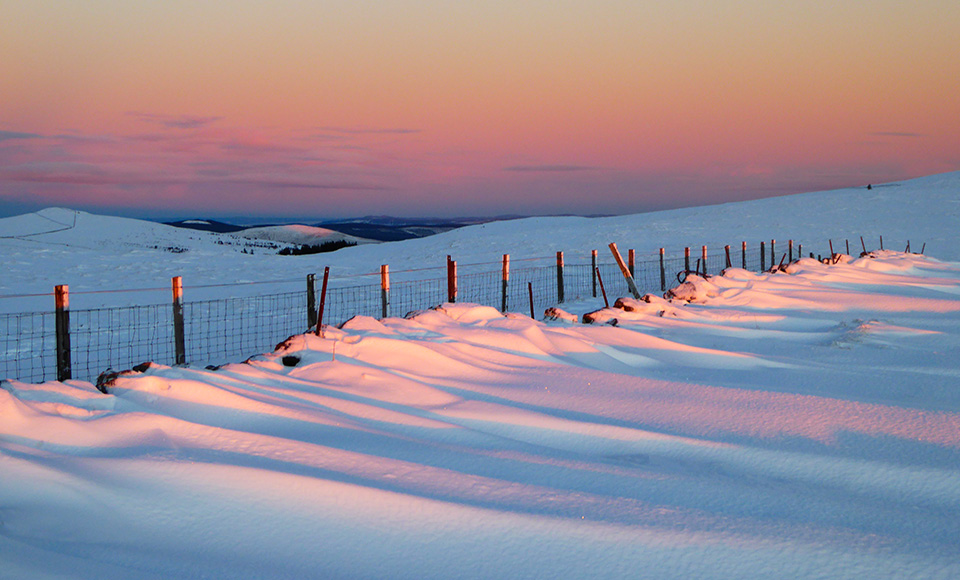 CountrysideBen's tweet image. Ochil light 🙂 Utterly utterly sublime 🙂 Well worth staying up high after sunset 🙂
