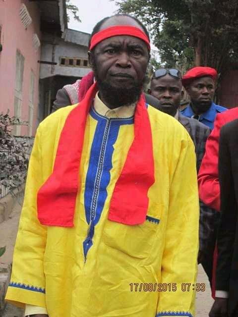 FreddyTendilon5's tweet photo. #UnionSacrée : Ne Muanda Nsemi demande à être ministre ou PCA dans une entreprise au Kongo-Central << une grande personnalité comme moi ne doit pas être chômeur>>. 🤭😎 https://t.co/32uDk61JDc