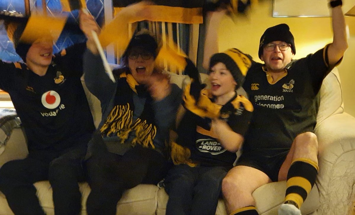 Neil McIntyre (@neilymac) on Twitter photo A very excited McIntyre household celebrating the demolition of Exeter Chiefs by Wasps <a href="/WaspsRugby/">Wasps Rugby</a> <a href="/ExeterChiefs/">Exeter Chiefs</a> A very excited McIntyre household celebrating the demolition of Exeter Chiefs by Wasps <a href="/WaspsRugby/">Wasps Rugby</a> <a href="/ExeterChiefs/">Exeter Chiefs</a>