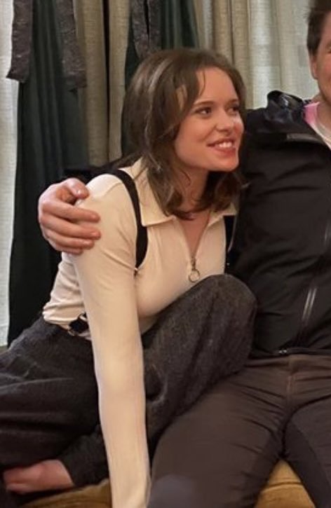  amelia eve in suspenders: a much needed thread 