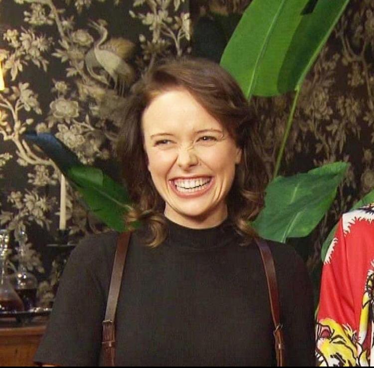  amelia eve in suspenders: a much needed thread 