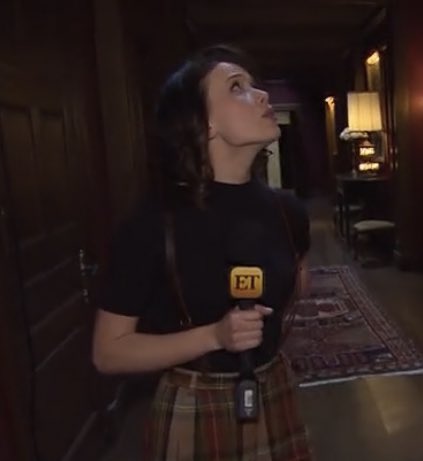  amelia eve in suspenders: a much needed thread 