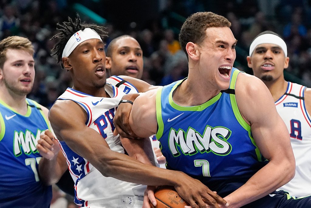 THREAD: Does it look like the Mavs offense struggles with Powell on the floor? Probably because it does. He has the worst net rating on the team (-7.5) and the Mavs offensive rating is an abysmal 95.0. When he’s off the floor their ORTG jumps to 114.7