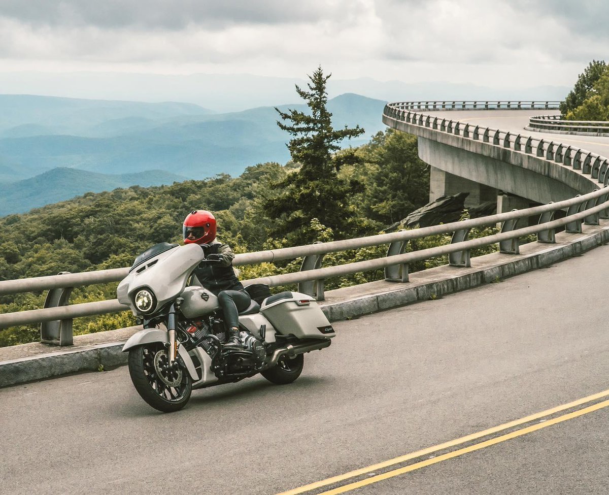 Weekend miles. #HarleyDavidson