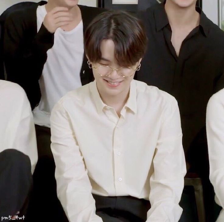 yoongi in glasses - an appreciation thread