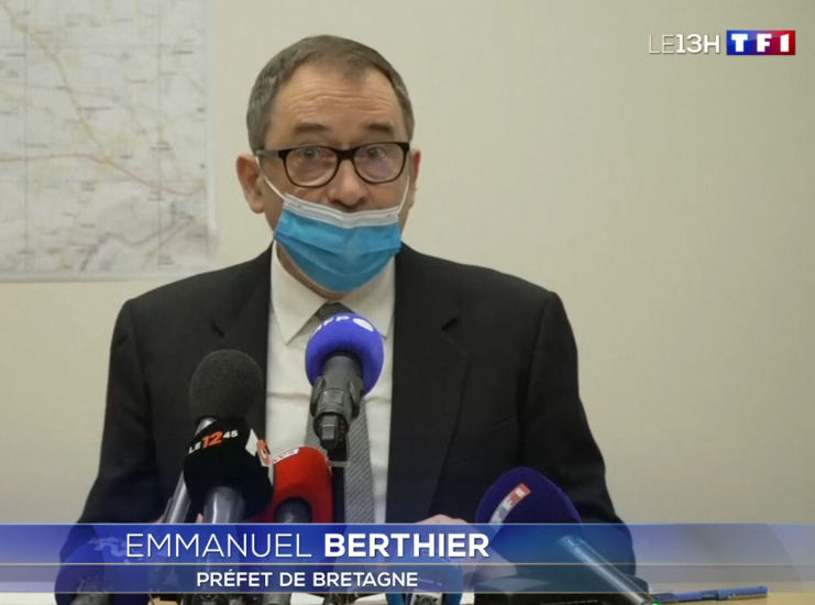 Un représentant de l'état au journal TV avec un masque sous le nez!!!