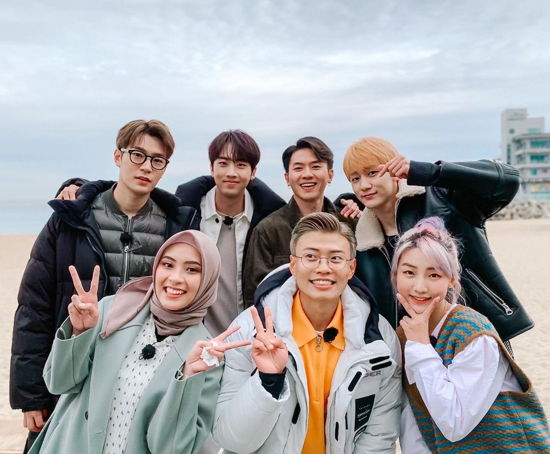 「Schedule - 3rd January」
09.00
📺 goodfriends_nettv with <a href="/KNKOfficial220/">크나큰(KNK)</a> hanya di <a href="/netmediatama/">Netmedia</a>
.
.
Pasang alarm ya!
@rafaell_16
#RafaelSMASH #Rafaell_16 #RafaelTan