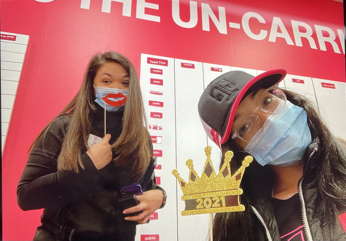 Happy New Year T-Mobile family!! 🎉
Here’s to shedding 2020–to say it was a crazy year is an understatement! As we move into 2021 I wish ALL of you prosperity, happiness, and the motivation to achieve anything you want, because you can! ✨❤️✨#NewYear2021 #MagMileStyle