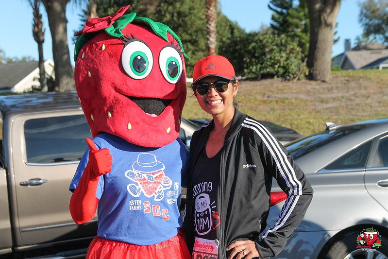 SDCrun's tweet image. Happy New Year 2021!
Got some new years resolution that includes getting in shape?
How about making the SDC one of your Goals to aim for.
SDC Feb 13, 2021! IN-PERSON EVENT
Use code: SDC2021 for 10% OFF the 5K/10K
Choose between #5K #10K or #1Mile. 
runsignup.com/Race/FL/PlantC…