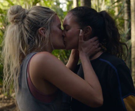 ships_polls's tweet photo. RT if you ship #Shoni From #TheWilds 

(top 6 most rted will be the announced after 24 hours) https://t.co/D0C7VmsVIC