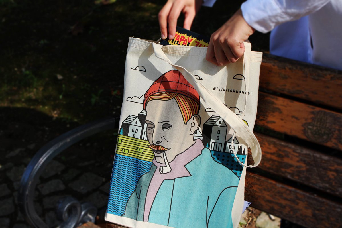 "Bahar geldi; kargalar dal parçaları taşıyıp yuvalarını kurmaya başladılar. İyi ama sevinçler, şarkılar, gülüşler, esenlikler hani nerede?"

#Benoni tohumlu bez çanta ile Kullan At değil Kullan Ek diyoruz. Ektiğimiz bez çantalarımız fidan olarak yetişiyor!🌿