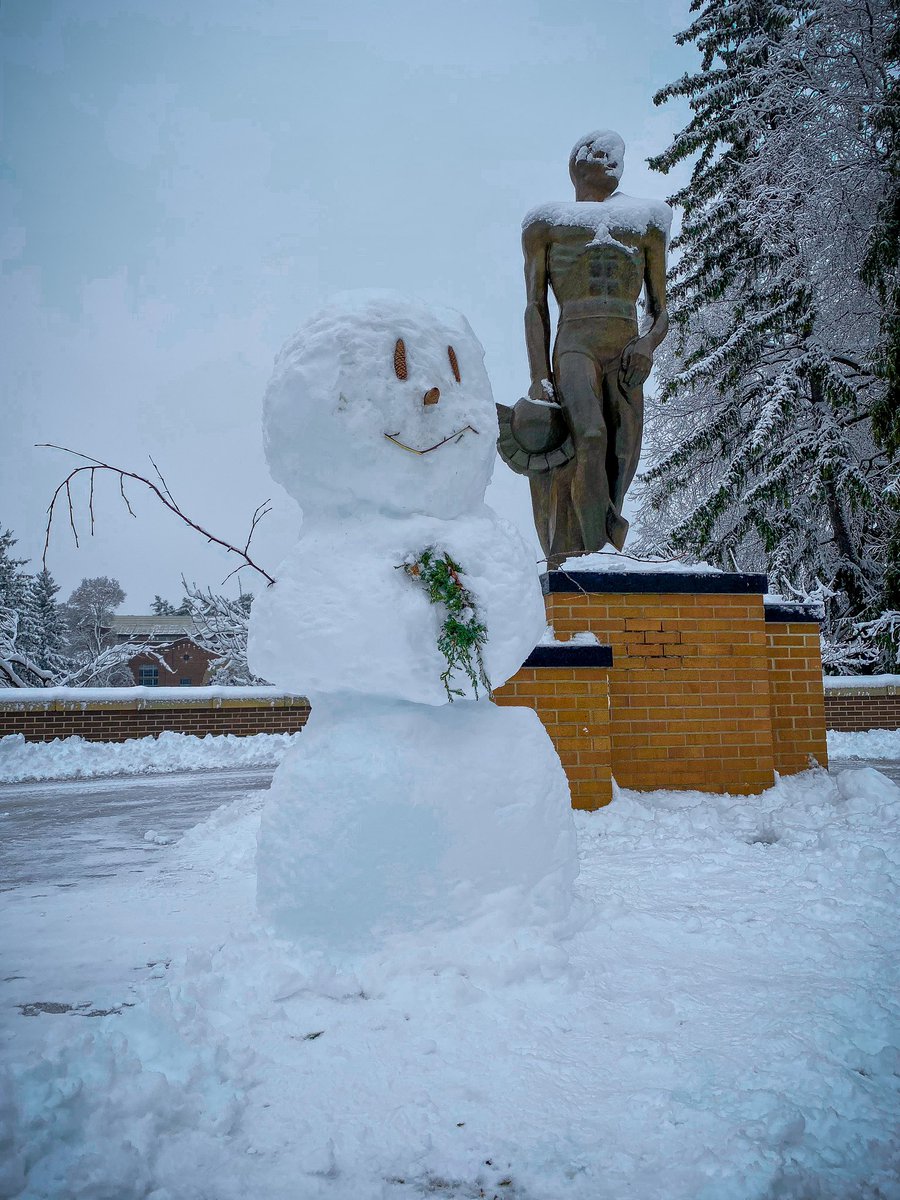michiganstateu's tweet photo. In case you’re missing campus today. 💚 https://t.co/T7al7QTD1I