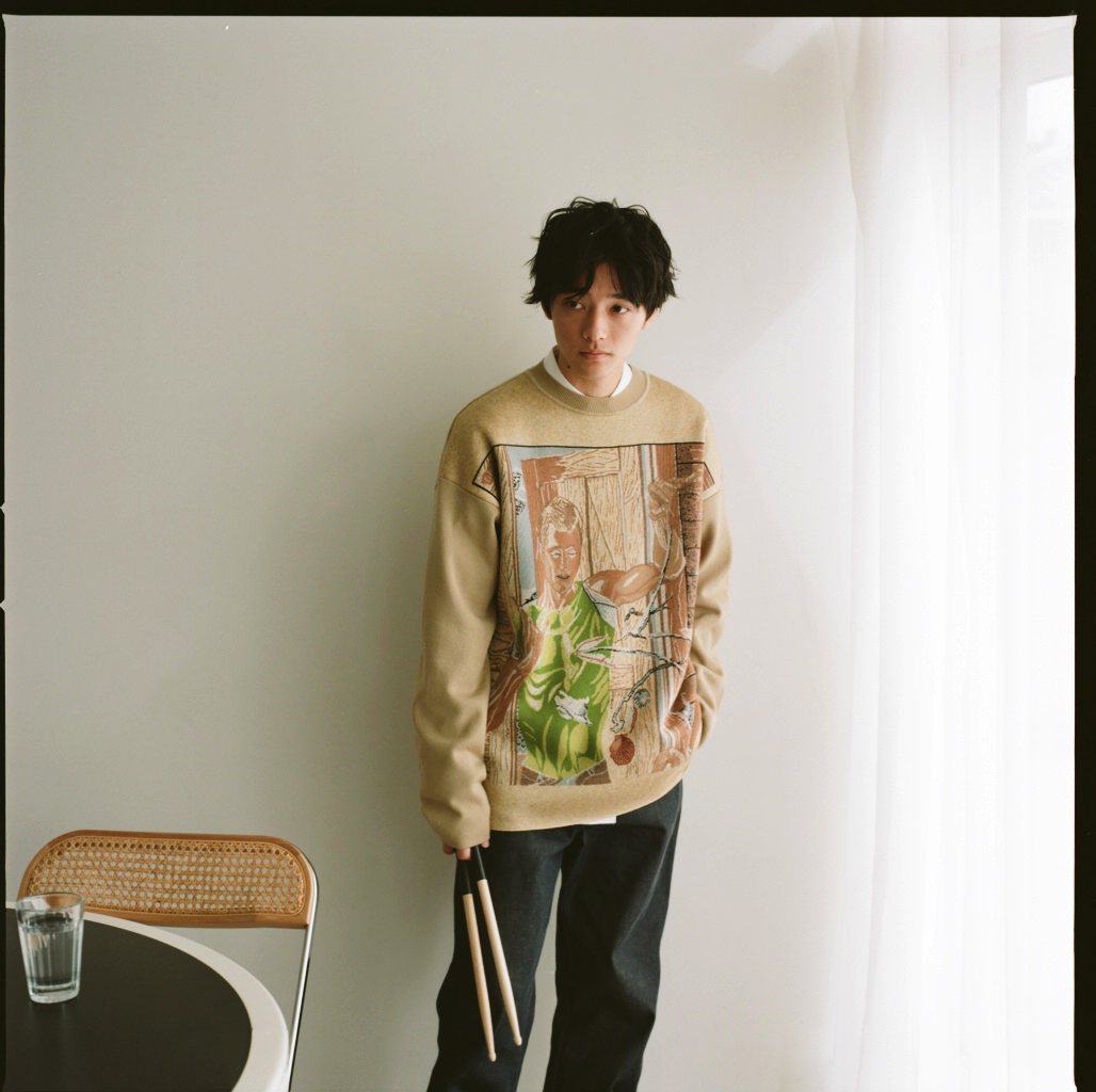 SPUR_magazine's tweet image. #SPUR2月号 にバンド #インナージャーニー をはじめ、ドラマーとして活躍する #Kaito さんが初出演！ モードなファッションストーリーでお届けします。これまでの軌跡や未来への展望を語ったインタビューにも注目を。
 lnky.jp/dveHwmE