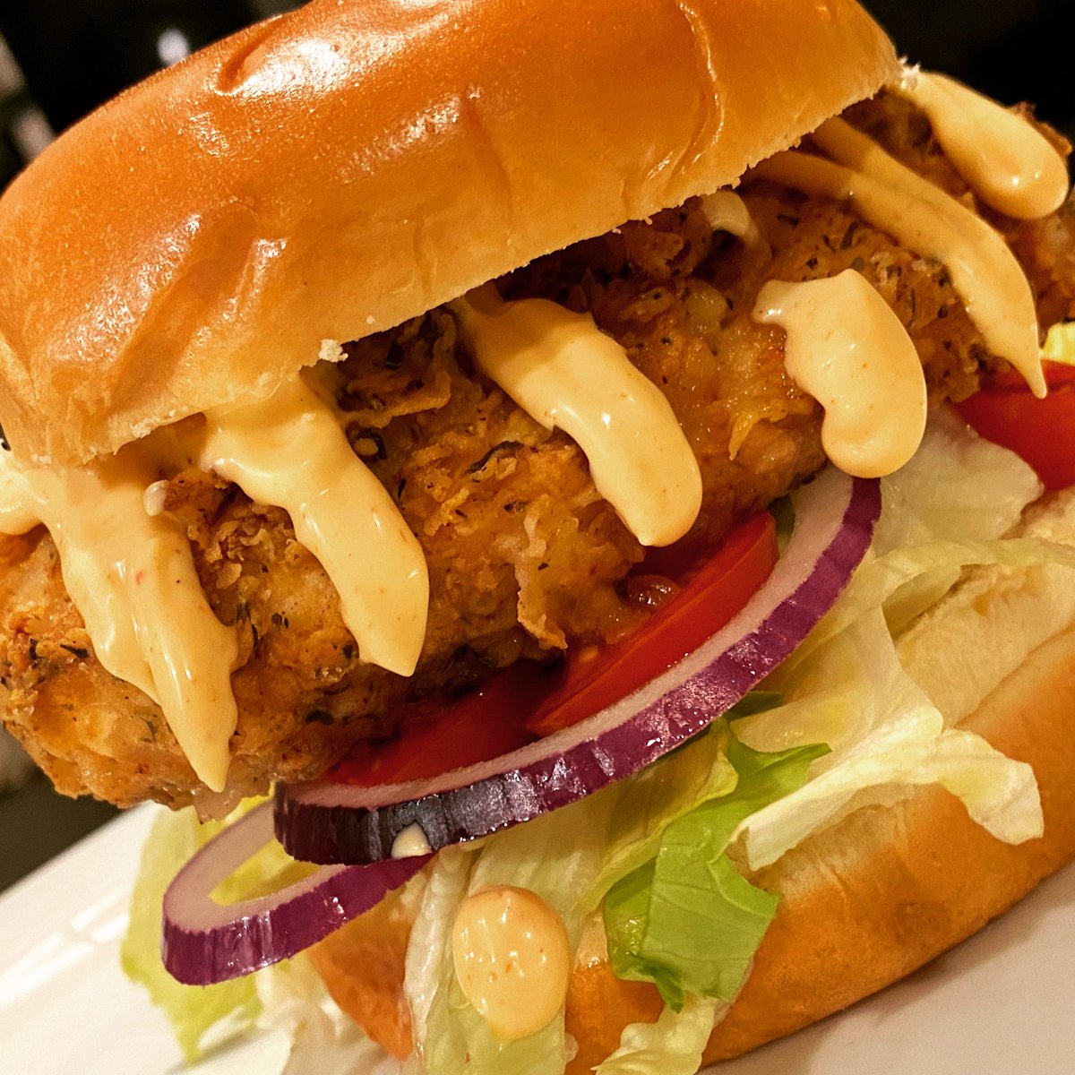 ChefIsolated's tweet photo. Salt N Pepper Chicken Sandwich for tonight’s tea,
Here’s how I made it......
https://t.co/ecT4LA6ff1
#AtHomeWithTheIsolatedChef #StayHome #StaySafe https://t.co/MGqwFxGEfe