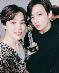 jeeana's tweet photo. @BTS_twt  hello everyone https://t.co/NFUiLAcWf7