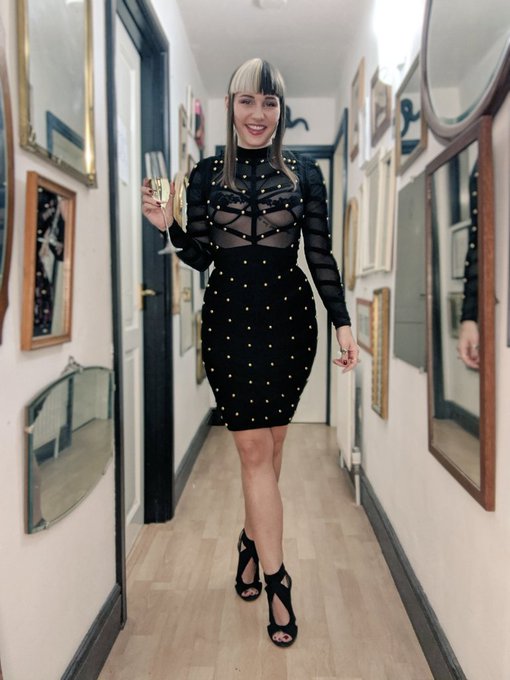 RIPieces 2020 🥂 https://t.co/G6PiBG9ghV<a href="/tag/videofridays"class="tags"><span>#videofridays</span></a>