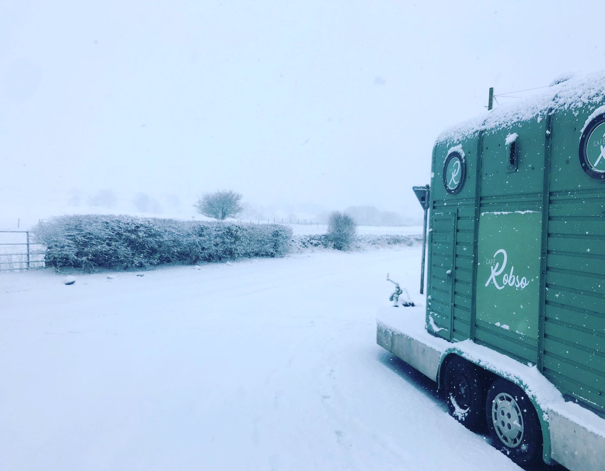A snowy day at the cafe today ❤️☕️