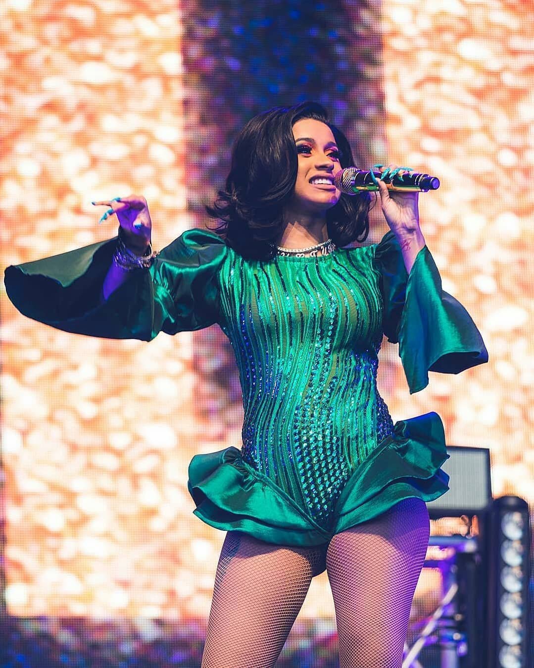 Cardi B On This Day on X: "Cardi B performing at Bay Dreams Festival in New  Zealand (January 2nd, 2019). https://t.co/XCUaApqQ5E" / X