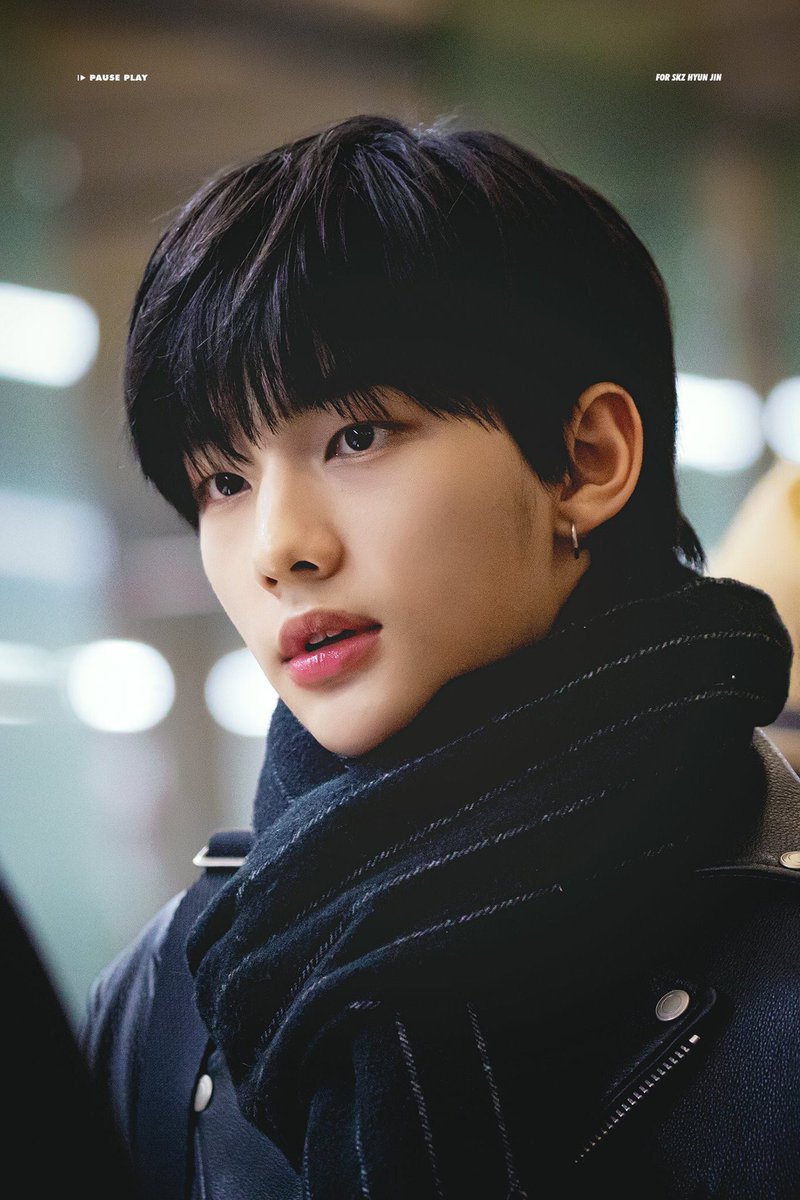 UHHHH THIS QUESTION IS UNFAIR  https://twitter.com/skz_loves_u/status/1345448136173617153