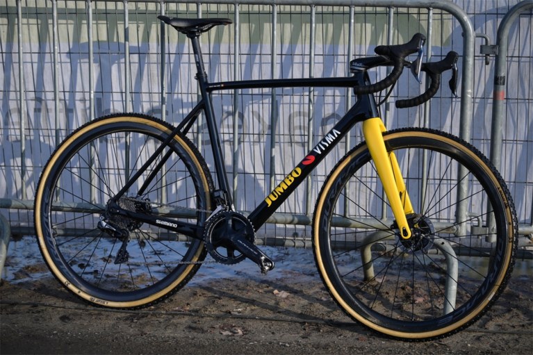 Cervelo: We need your Bianchis for 2 days to spray them up.
Wout: No can do, I've got a race on the 1st but Dave down the pub has some rattle cans &amp; some free stickers from the tour, he says he'll do it for €50.
He did a bang up job of his lads scooter so I'm sure it'll be fine.