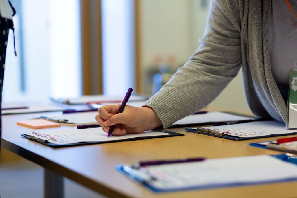 writingwestmids's tweet photo. SELF-LED SHORT COURSE: Starting to Write, created by @wgallagher. In your own time, from 8 Jan 2021, learn the tricks of how to begin writing, keep writing, and what to do with your writing. £75 for the full course: https://t.co/XseIBwUmgh https://t.co/ojkjuPzjbp