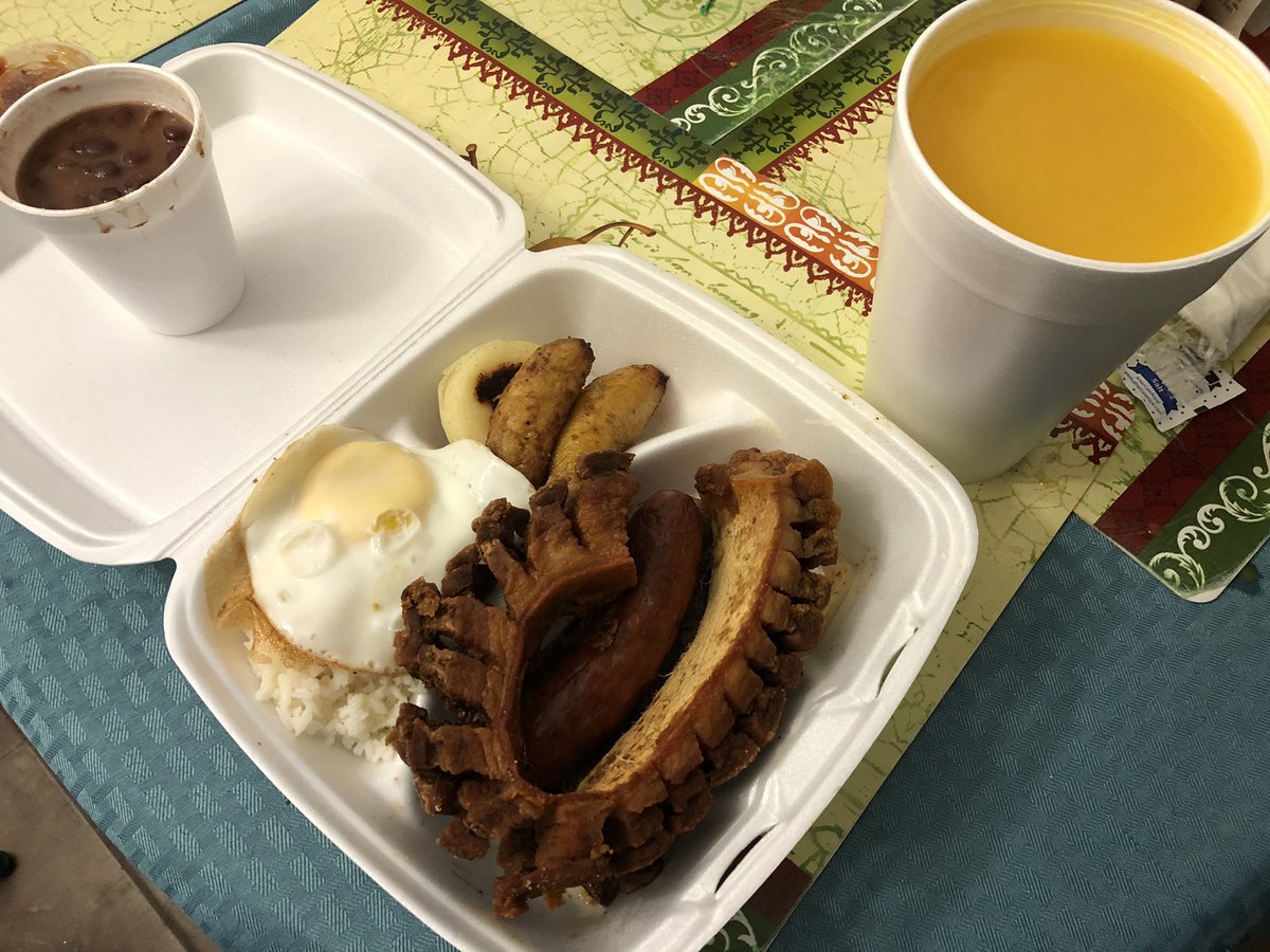 South Florida is a wonderful pot of Latin culture and one of my favorite staples to experience is Colombian food. This weekend I am in San Antonio, Texas and I’ve been lucky to find Colombian food here. ¡Delicioso! #BandejaPaisa Check out Sabor de Sanchez @ San Antonio