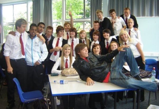 ~louis as the main character a thread~