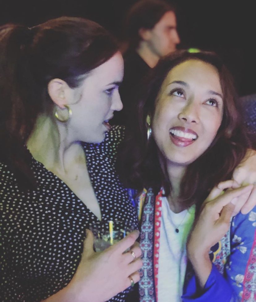 elizabeth being everyone’s best friend: a thread <33