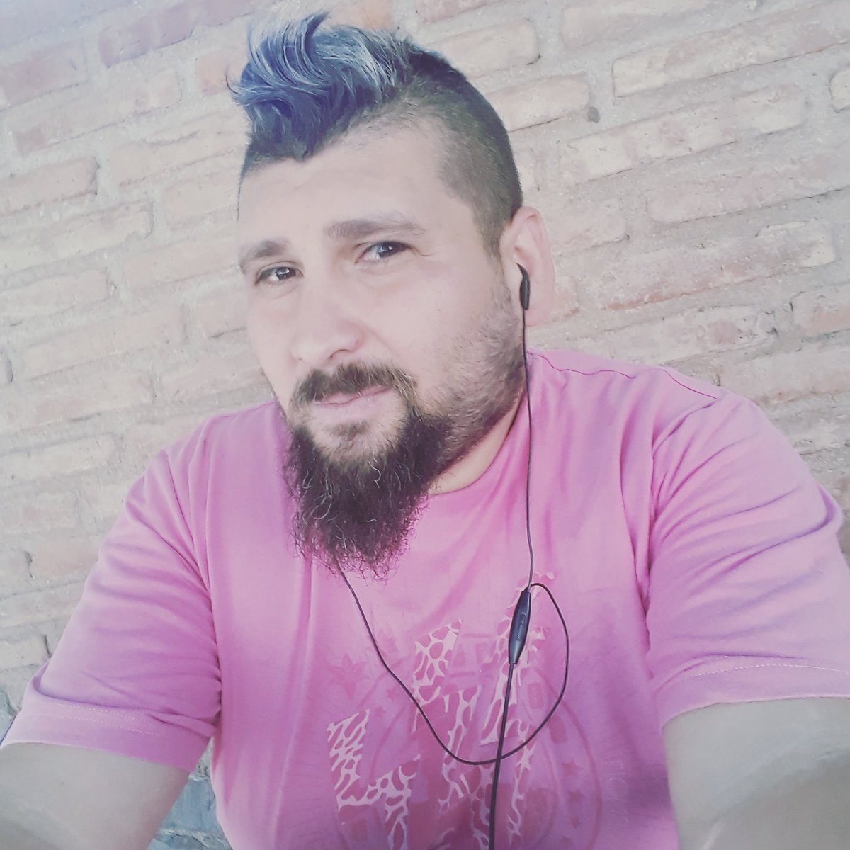 diegoleivala12's tweet photo. #NuevaFotoDePerfil https://t.co/bbVJqNj6AI