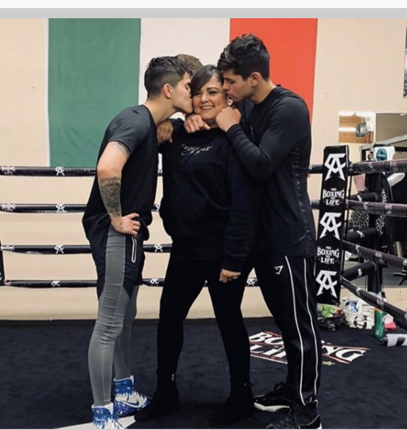 School O Fame tweet media