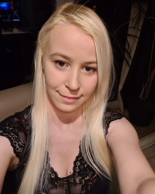 Huhu meine Lieben, jetzt wieder auf #Twitch #live am #streamen -> https://t.co/NFRO2H4uNr #gamergirl<a href="/tag/twitch"class="tags">#Twitch</a><a href="/tag/live"class="tags">#live</a><a href="/tag/gamergirl"class="tags"><span>#gamergirl</span></a><a href="/tag/lego"class="tags"><span>#lego</span></a><a href="/tag/gaming"class="tags"><span>#gaming</span></a><a href="/tag/streamen"class="tags"><span>#streamen</span></a><a href="/tag/legotechn"class="tags"><span>#legotechn</span></a>