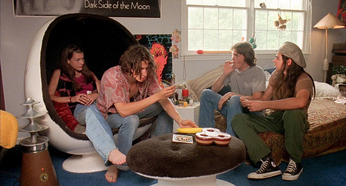 TheCinesthetic's tweet photo. Dazed and Confused (1993) dir. Richard Linklater https://t.co/DqxMvS5Kjp