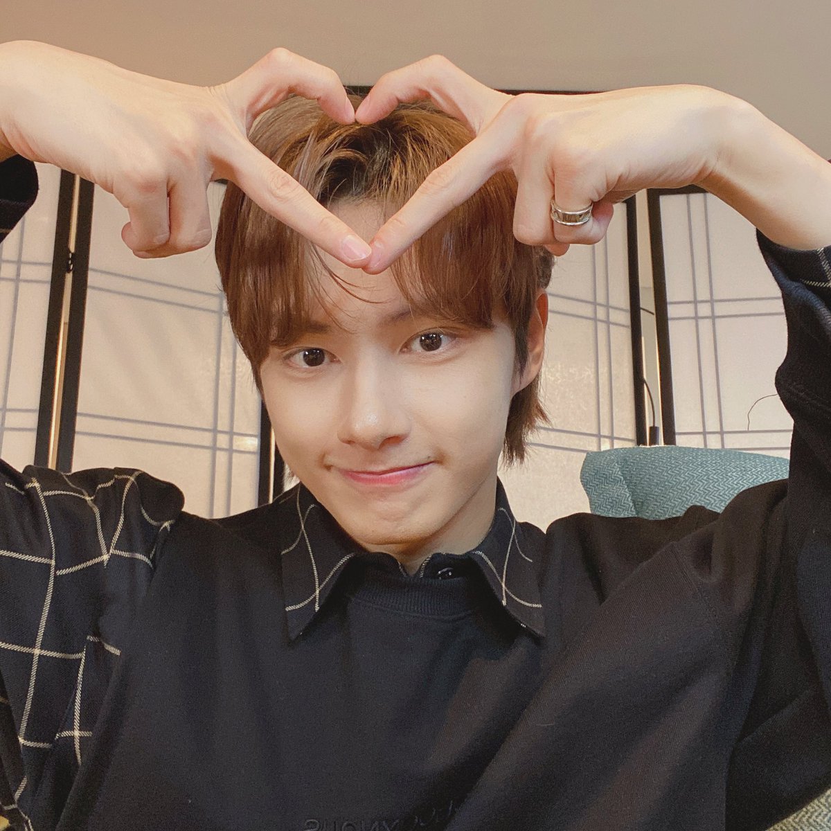 coenffl_hone's tweet photo. jun, we are here for you! stay positive my love💜 Carats 都很爱你!! Pledis, please take action and protect Jun!!! he deserves the world #SVTJunDeservesBetter #PledisReadOurEmail #PledisProtectJun https://t.co/cEE2AqbrPa