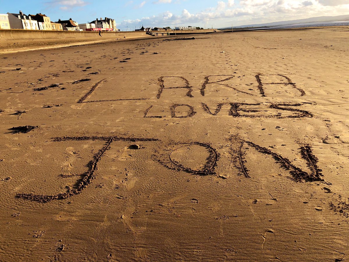 Jonandrews01's tweet image. @Radiowoking will have 1 mins silence for Lara at 9am tommorow so please tune in and join in to remember the beautiful @ComedyTiming 
The Lara on Sunday show will continue in her memory when the time is right. I can only try to bring a show as good as she did.