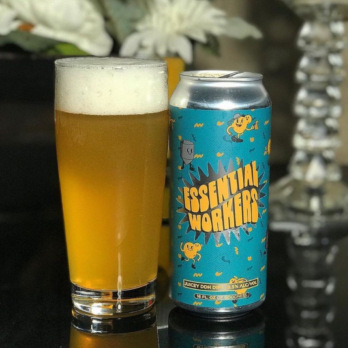 We’re back!!! 
Open today for beer pickup:*12pm-8pm*
Let our essential workers serve you some essential beers
•we have 4-packs, crowlers, growlers, merch, gift cards, etc🍻
📸 creds: <a href="/brokenwishbones/">Tami Lanunziata</a> 
#essentialworkers #essentialbeers #tastybeers #juicybeers #ddh #ddhipa #dipa