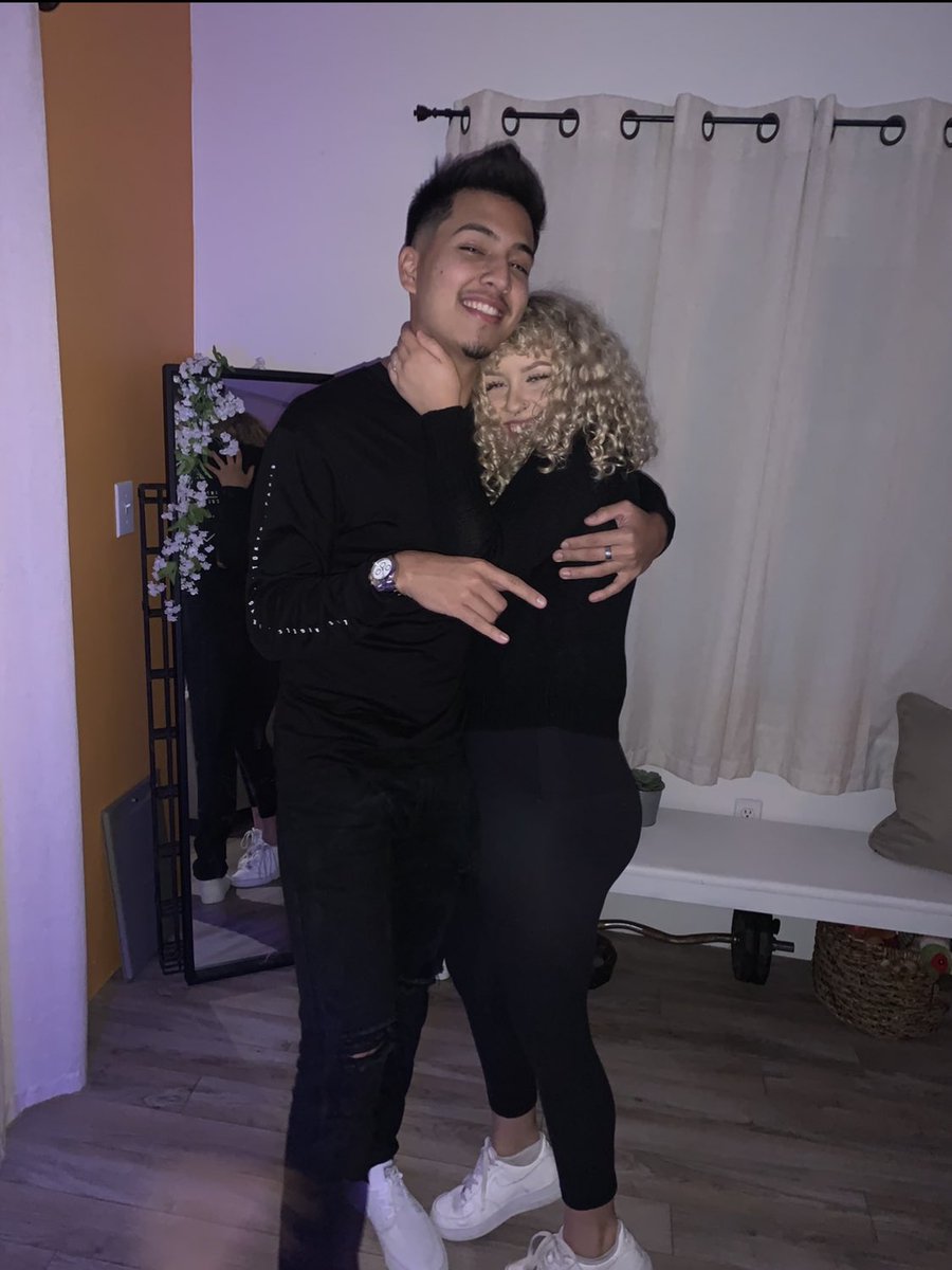 brittneyyy67's tweet photo. Before and after 2020 shit on us🤪 @eric_swagginson https://t.co/6lugilRSU8