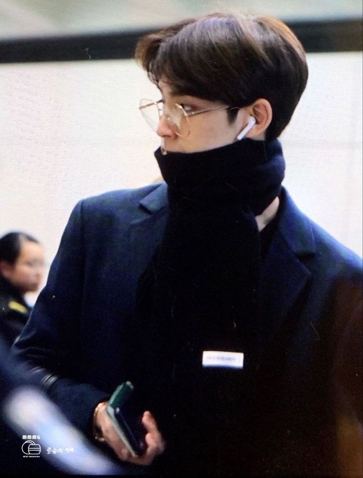 - mingyu wearing glassesan appreciation thread: