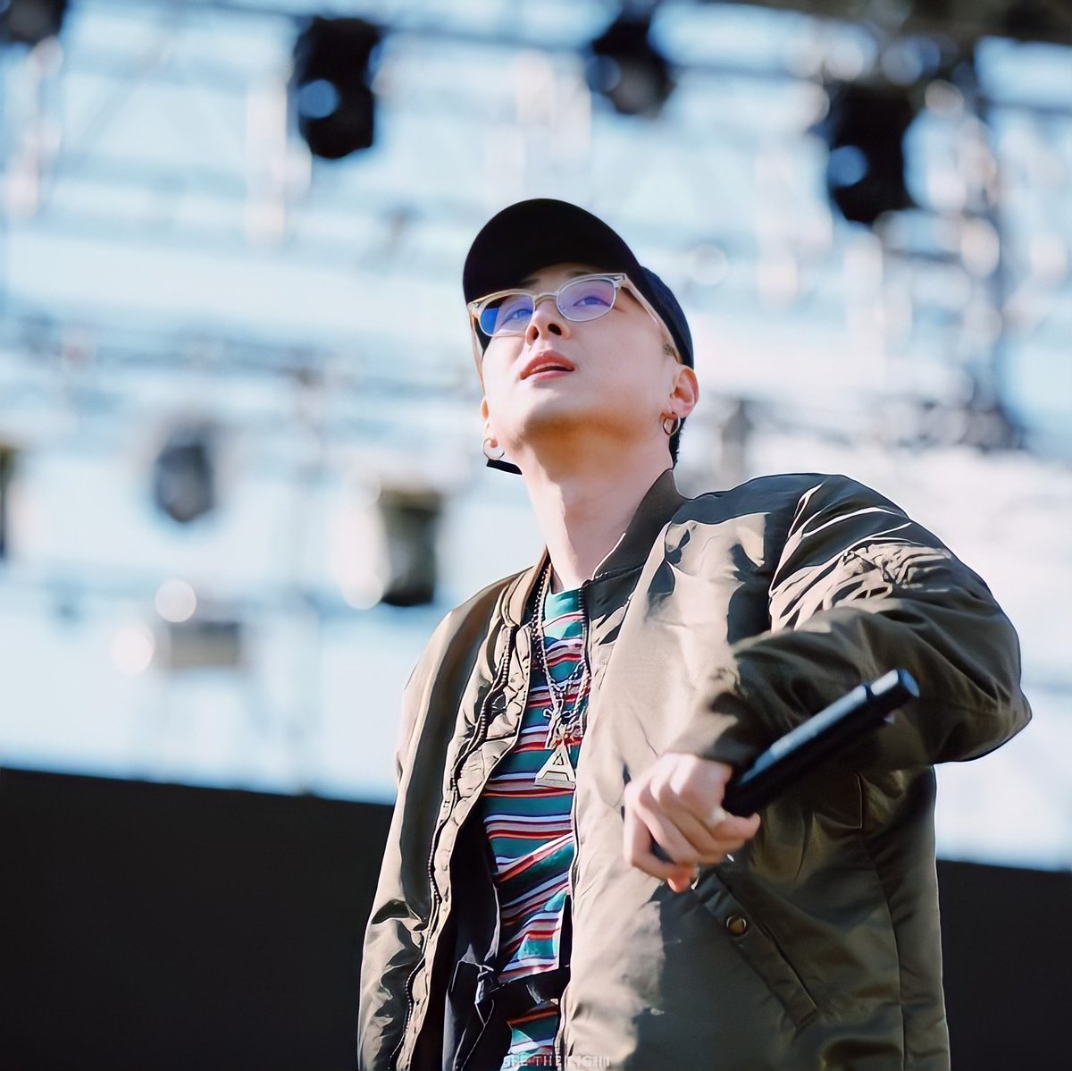 ph1gallery's tweet image. #pH1 🧡💛🤍