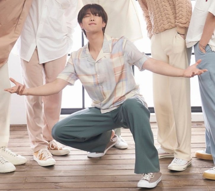 Biased ARMY still loves and support all 7! They just relate to someone more! That is not at all solo stanning! That's why we have the term "bias wrecker" because a lot of biased ARMY have them too! For example:    Biased ARMY                 Solo Stan 