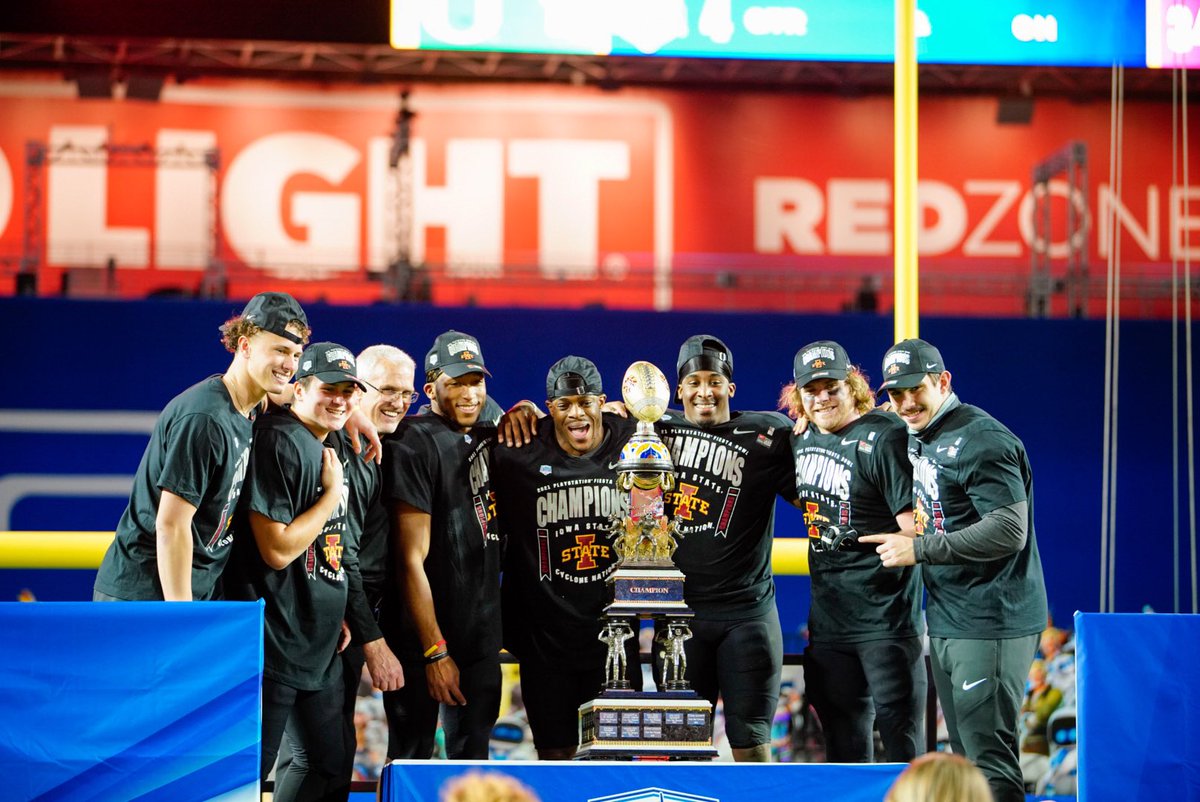 Fiesta_Bowl's tweet photo. Party Pics. 🌪📸 https://t.co/EipHMwkNBU