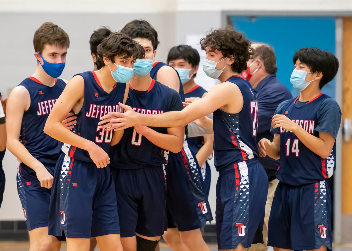 BIG win today for <a href="/TJCoachMark/">Mark Gray-Mendes</a>. Sophomore G Nathan Singhvi #30 (game-high 18 points) buries the 3Ball with :03 seconds left to lift @cab_tj over <a href="/GCMBoysBball/">Marshall Statesmen Basketball</a> 42-40.